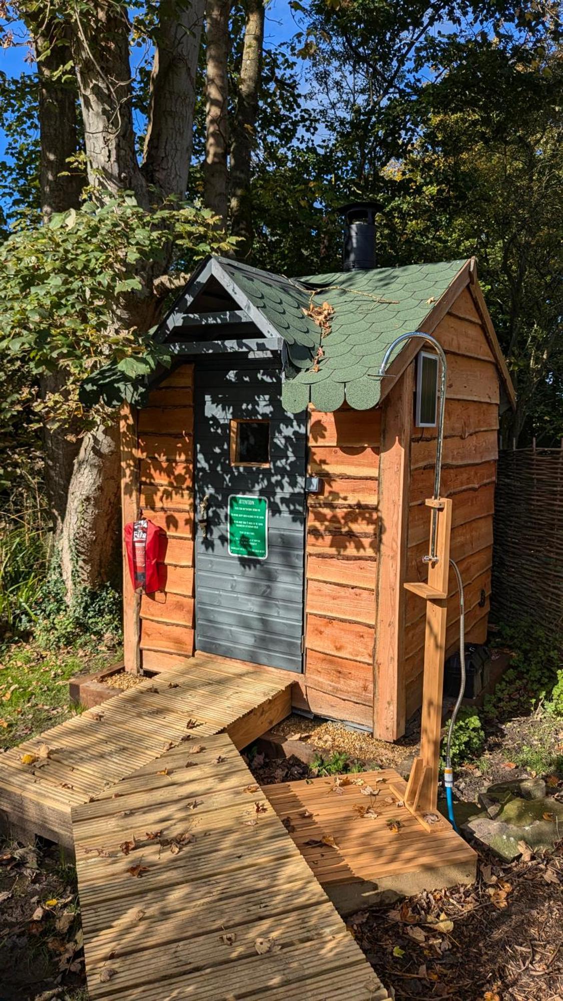 Emlyn'S Coppice - Luxury Woodland Glamping Villa Holywell  Exterior photo